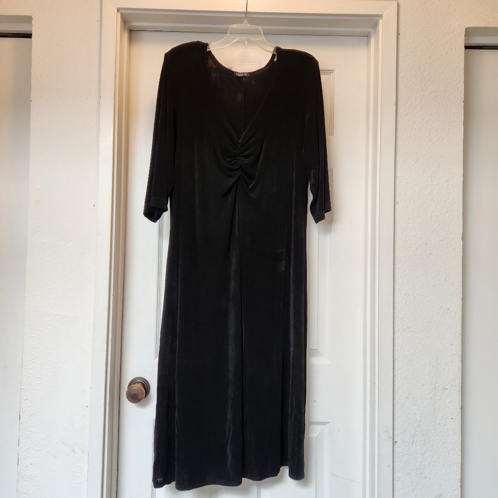 Elegant Black Midi Dress